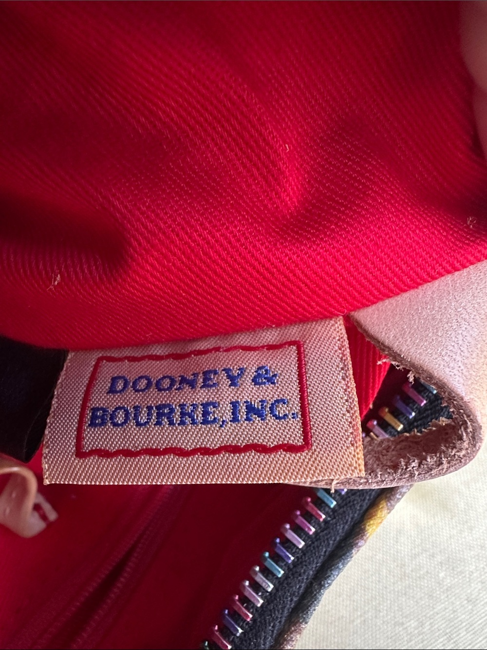 Rare Dooney & Bourke Bee Monogram Bucket Bag - Multicolor - Picture 8 of 8